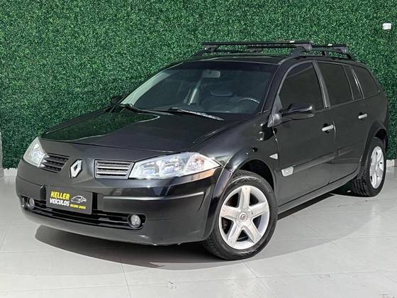 RENAULT MEGANE 1.6 DYNAMIQUE GRAND TOUR 16V FLEX 4P MANUAL RENAULT MEGANE 1.6 DYNAMIQUE GRAND TOUR 16V FLEX 4P MANUAL